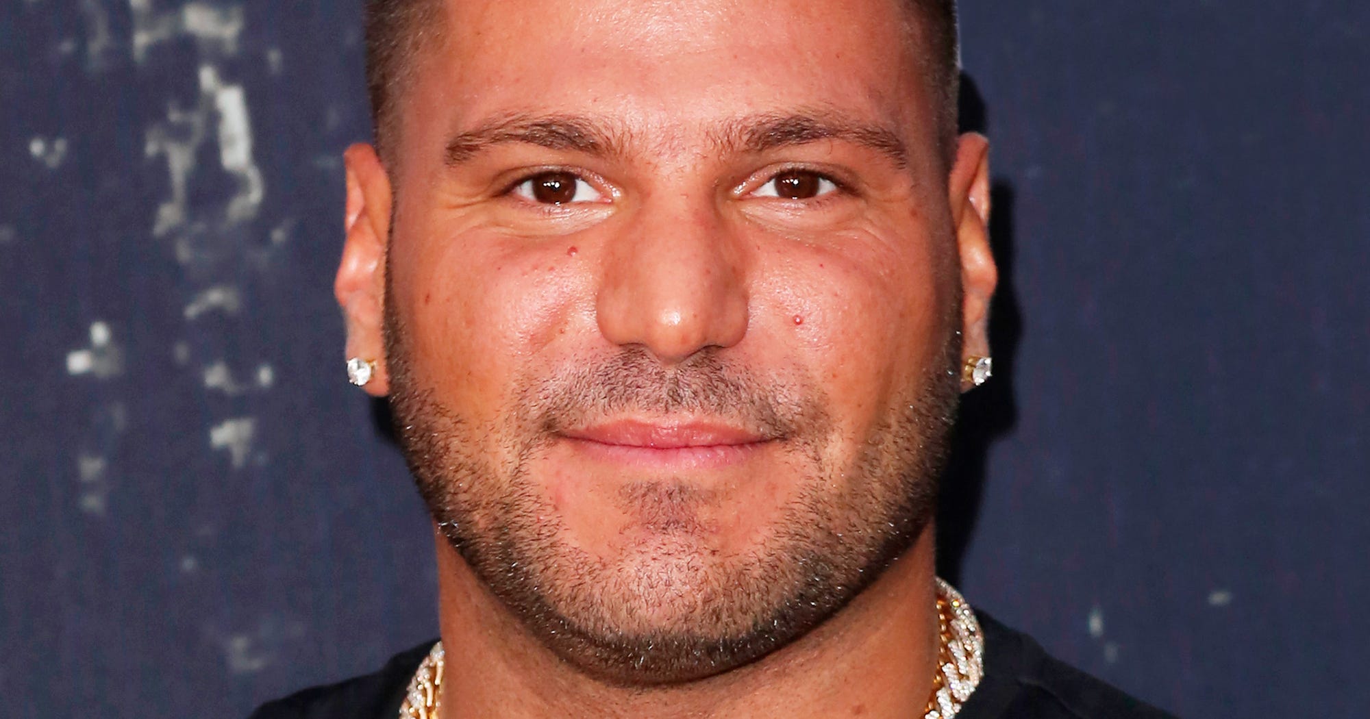 Does Ronnie Cheat With Jewish Barbie On Jersey Shore