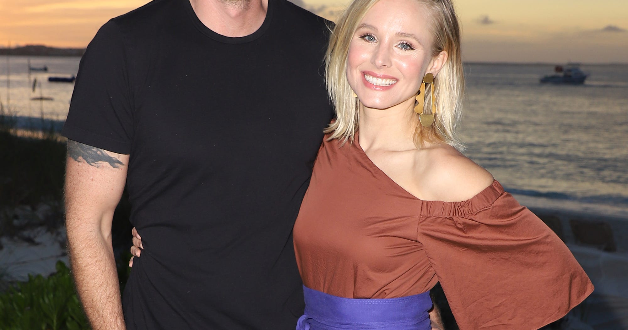 Exactly Why Kristen Bell Wears Gloves In The Pool