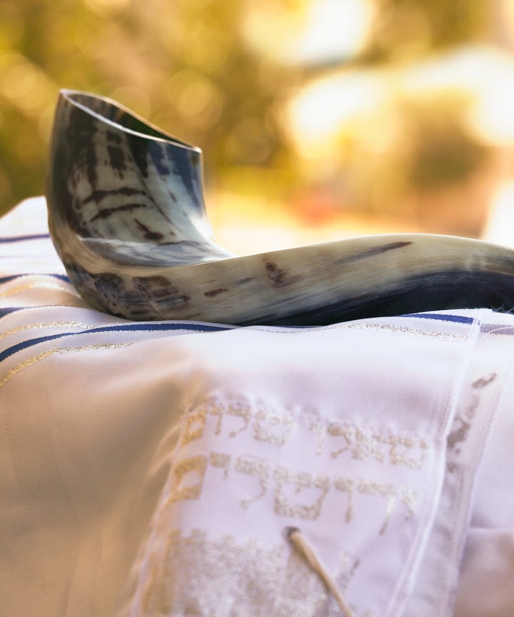 What Does Blowing The Shofar On Yom Kippur Represent?