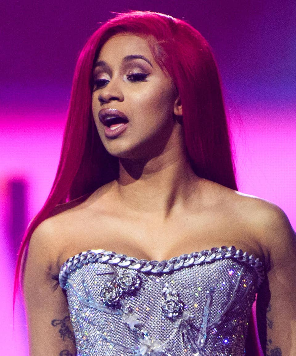 Flattering Cinnamon Hair Color Photos Celebrity Looks