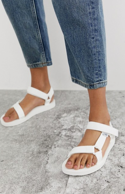 universal thread sandals white