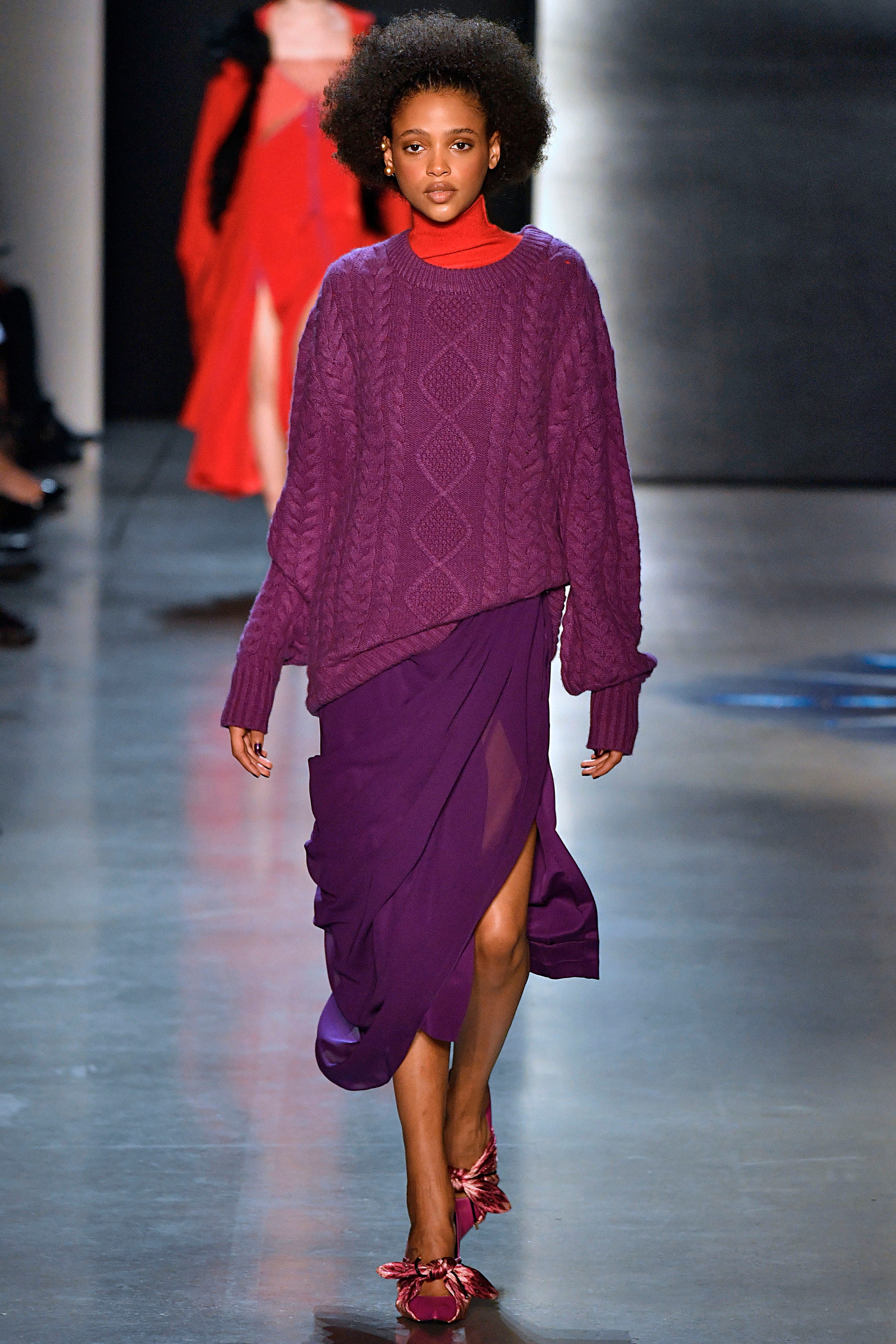 purple runway dress Versace Spring 2023: Goths, Brides, and Directional Purple