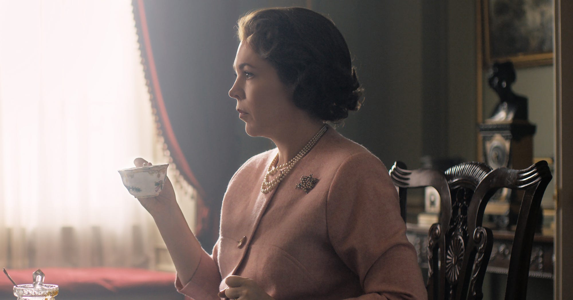 The Crown Season 3 Cast Prince Charles Queen Mother