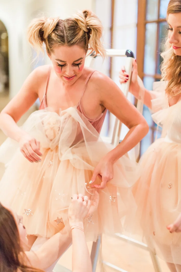 lauren conrad runway tulle dress NEW LC Lauren Conrad Runway 6 Light Gray High Waist Tulle Full Long Maxi  Skirt