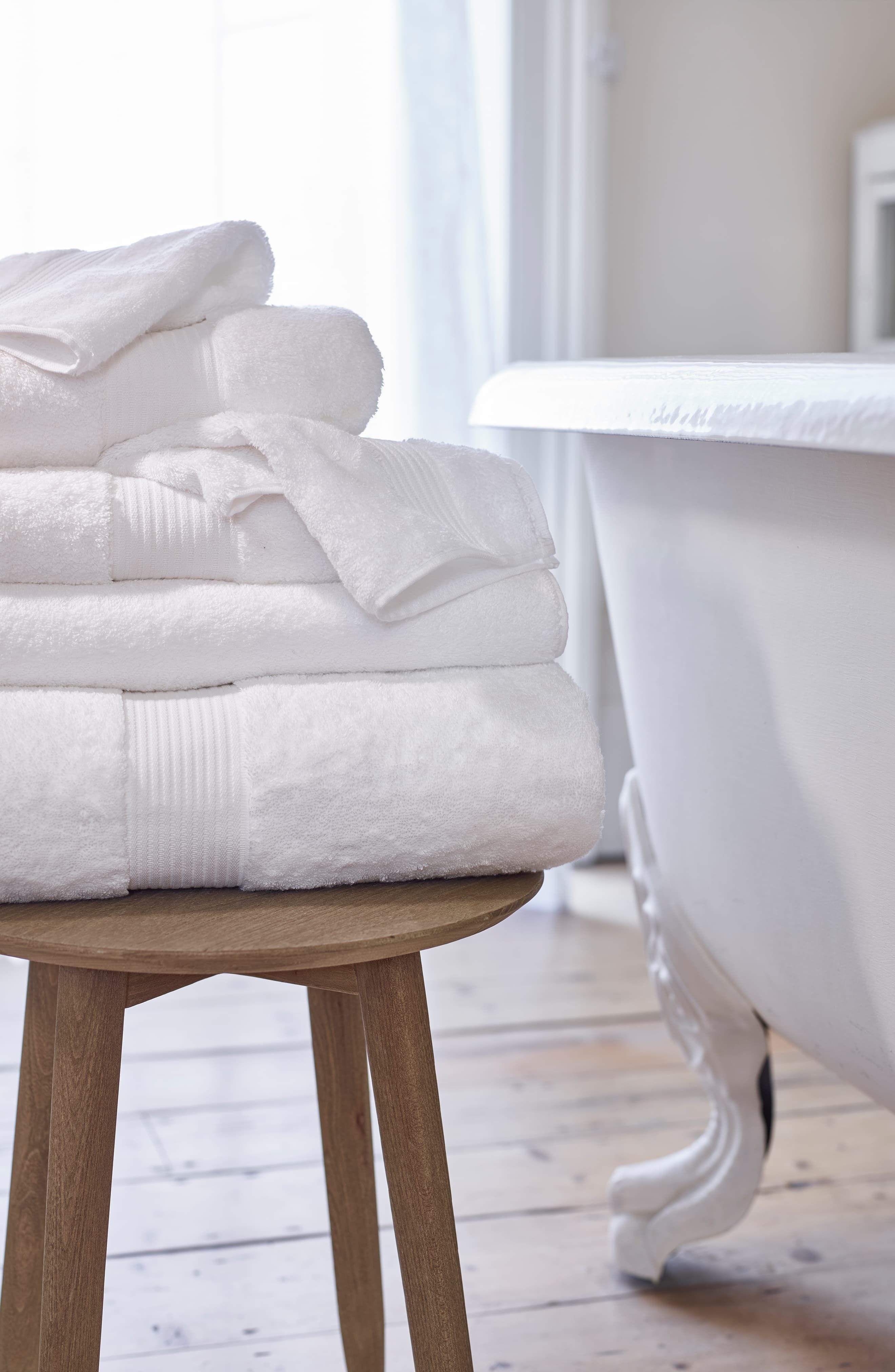 The White Company + Luxury Egyptian Cotton Wash Cloth