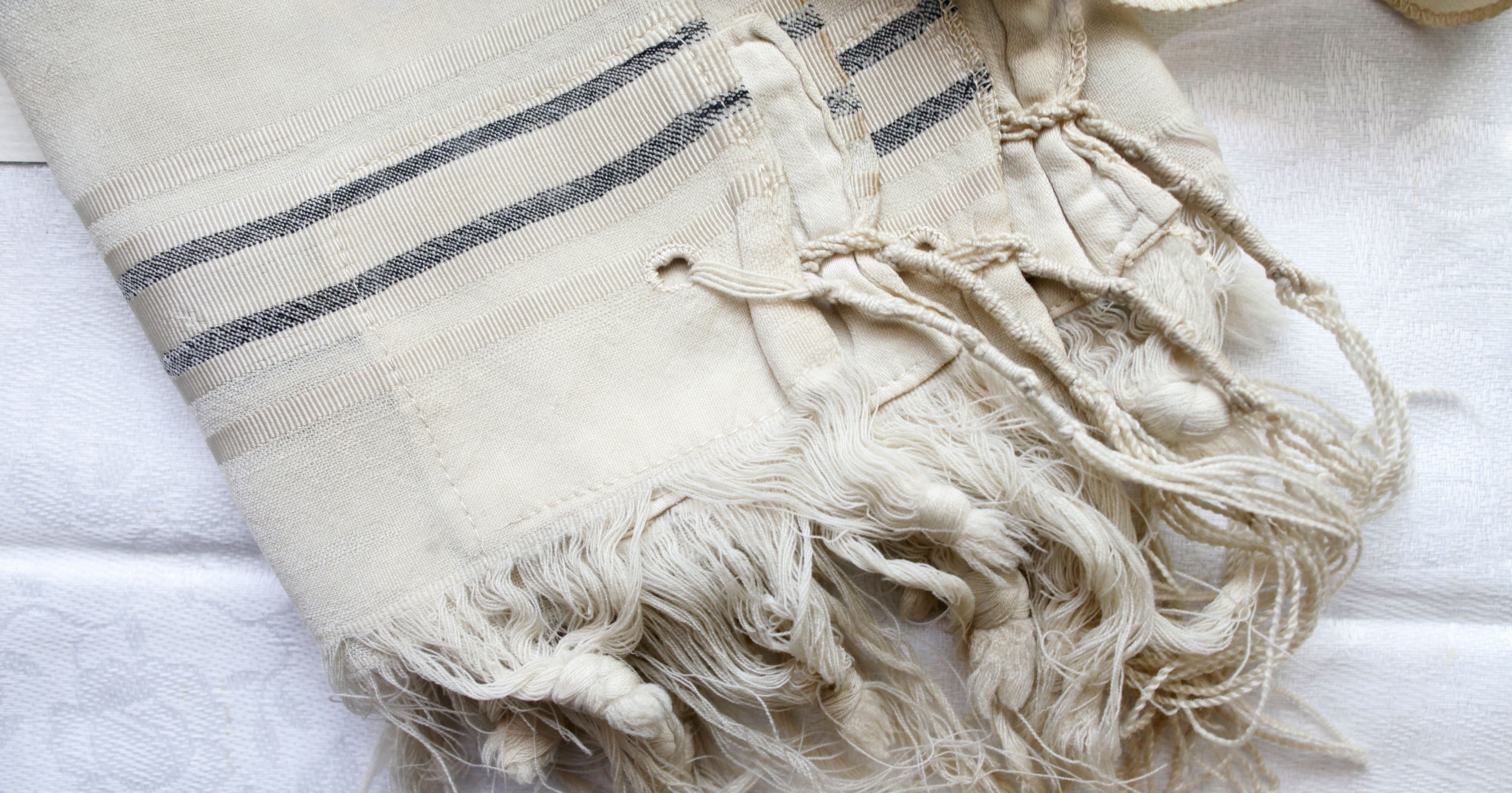 H&M Scarf Controversy Jewish