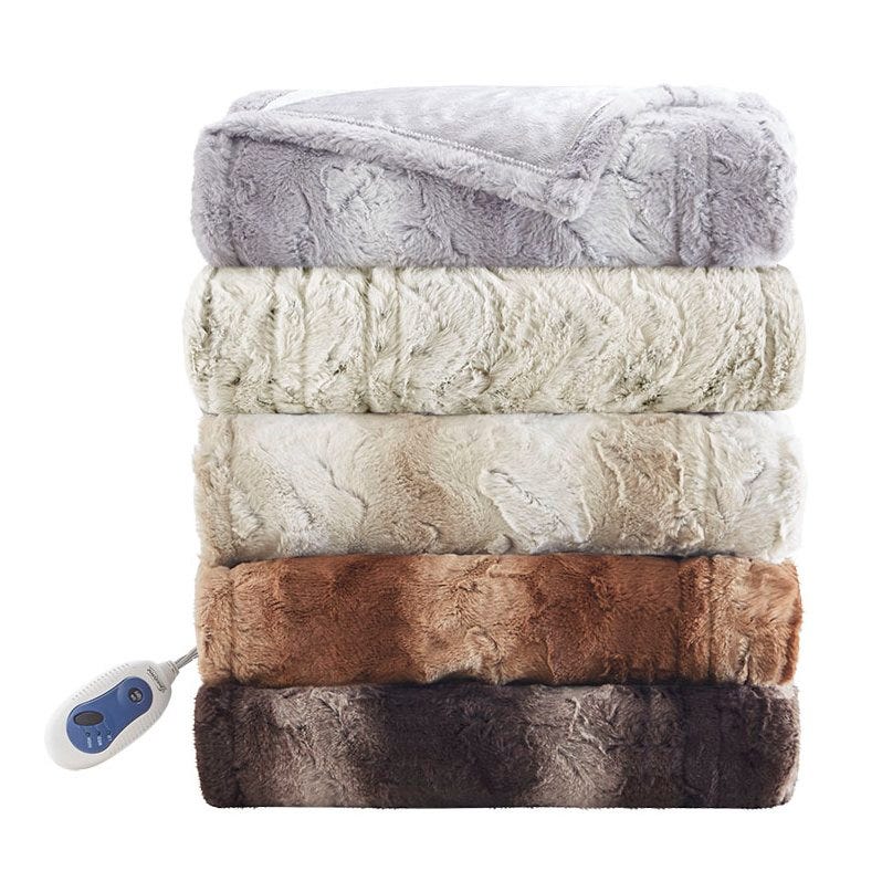 Beautyrest + Zuri Oversized Heated Faux Fur Throw